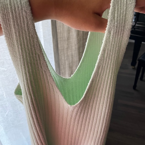 Brandy Melville Rina cotton tank top - Picture 3 of 4